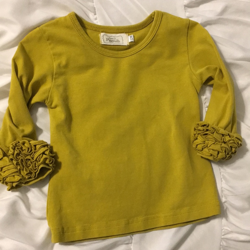 Piggy tails ruffle tee